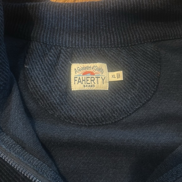FAHERTY quarter zip navy XL - Picture 2 of 3